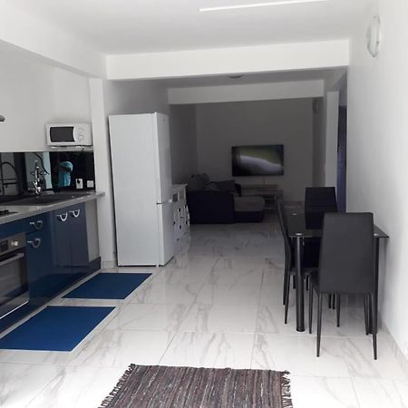 Jona Apt Le Lamentin Exterior photo